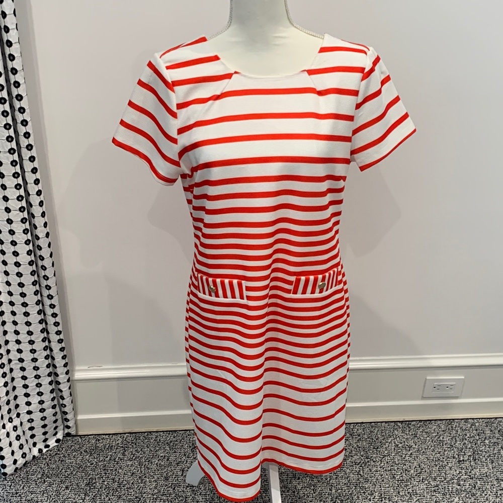 Women's Red and White Striped Short Sleeve Dress. XL